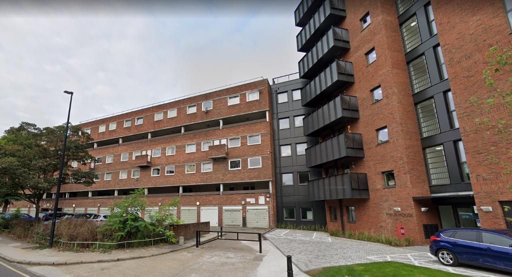 Rhodeswell Road Bow Common Mile End Bow Canary Wharf London E14  