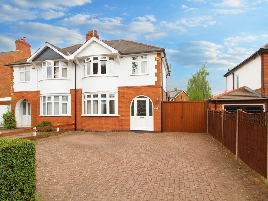 3 bed semidetached house for sale in Winchester Road, Blaby, Leicester