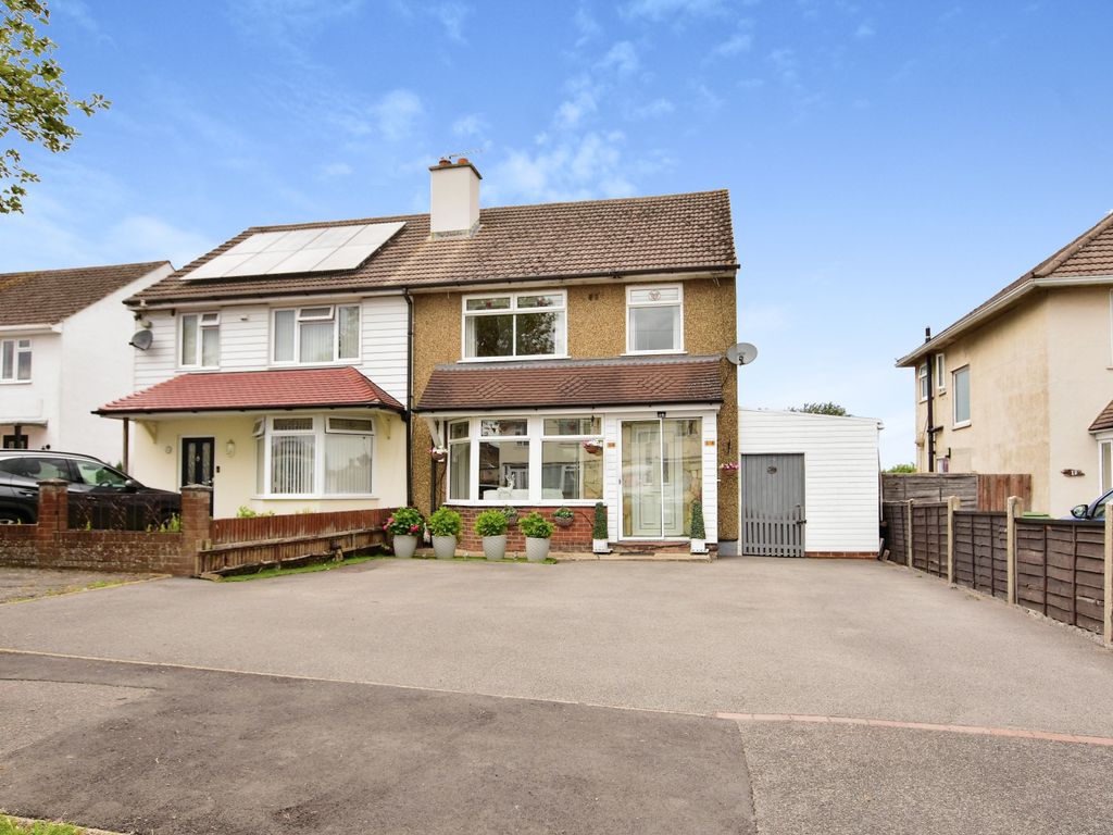 3 bed semidetached house for sale in Somerset Road, Maidstone ME15