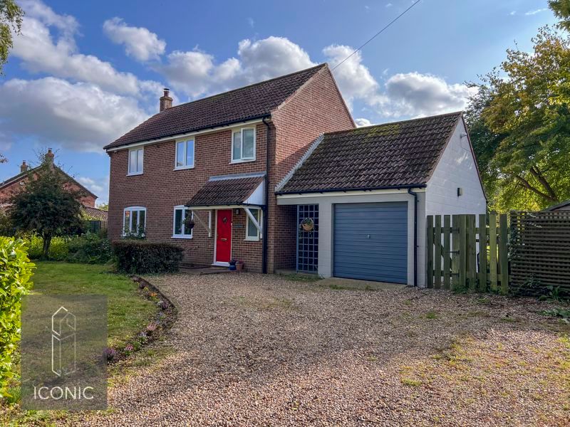 3 bed detached house for sale in The Street, Foxley, Norfolk. NR20, £