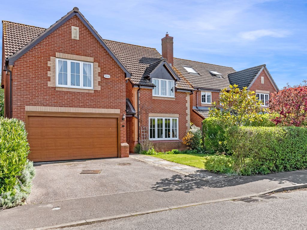 4 bed detached house for sale in Audley Close, Great Gransden, Sandy