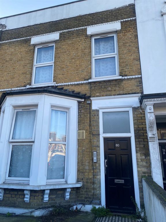 Studio to rent in Brownhill Road, London SE6, £1,000 pcm Zoopla