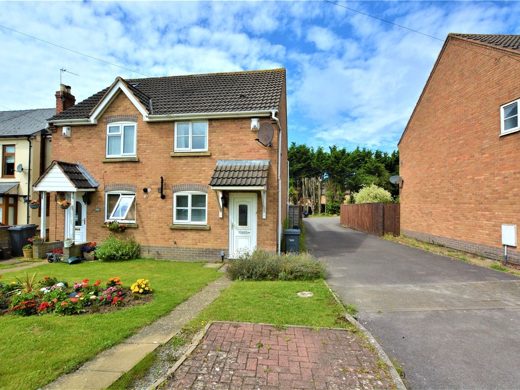 2 bed semidetached house for sale in Bristol Road, Quedgeley