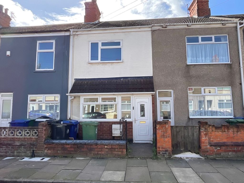 3 bed terraced house to rent in Sussex Street, Cleethorpes, North East
