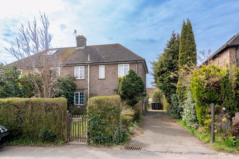 3 bed semidetached house for sale in Blackness Road, Crowborough TN6