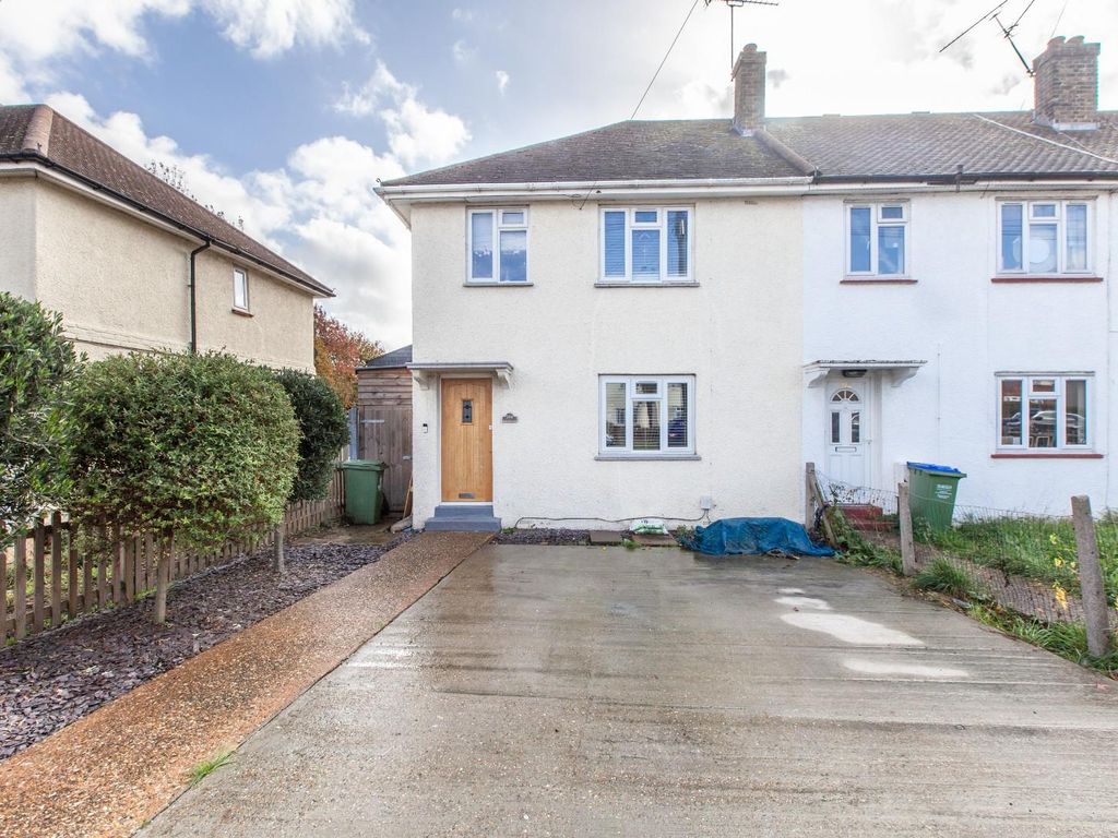 3 bed end terrace house for sale in Iron Mill Lane, Crayford, Dartford