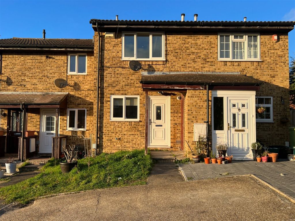2 bed terraced house for sale in Wren Close, Orpington BR5 Zoopla