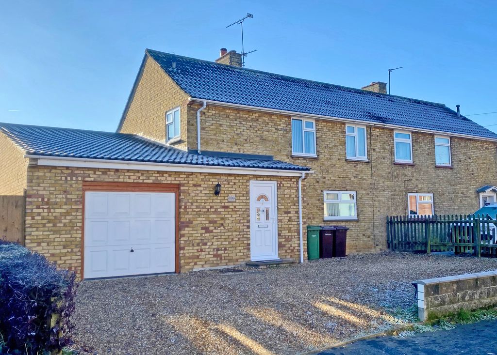 4 bed semidetached house for sale in Wilding Road, Wallingford OX10 Zoopla
