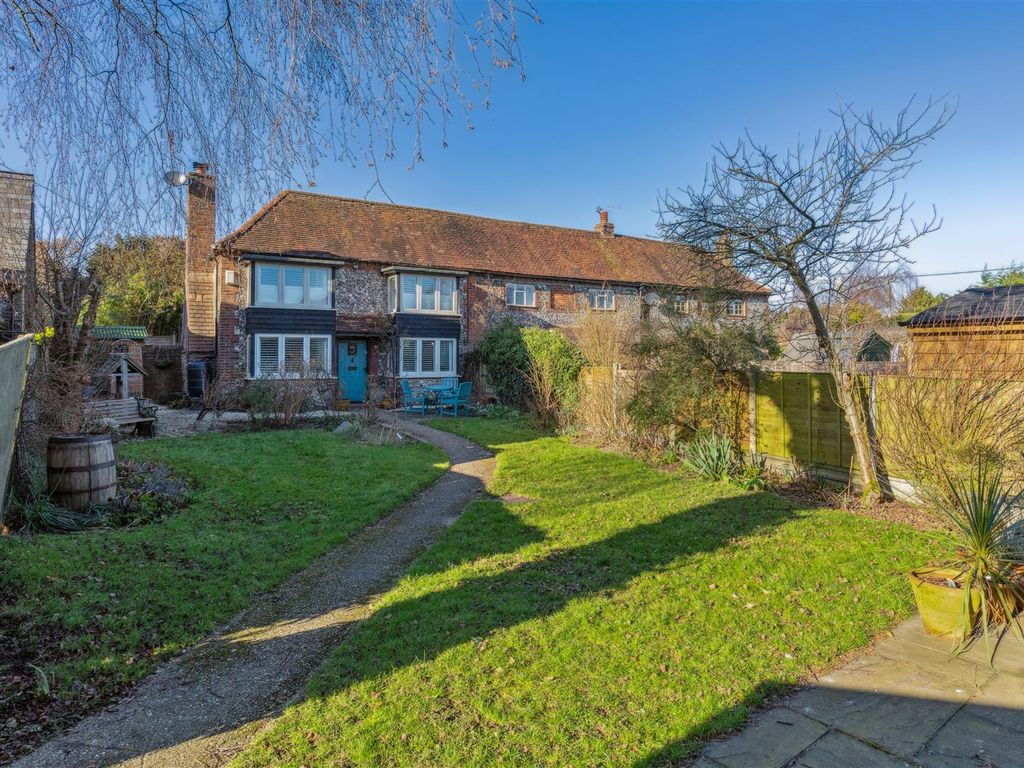 3 bed semidetached house for sale in Chapel Lane, Naphill, High