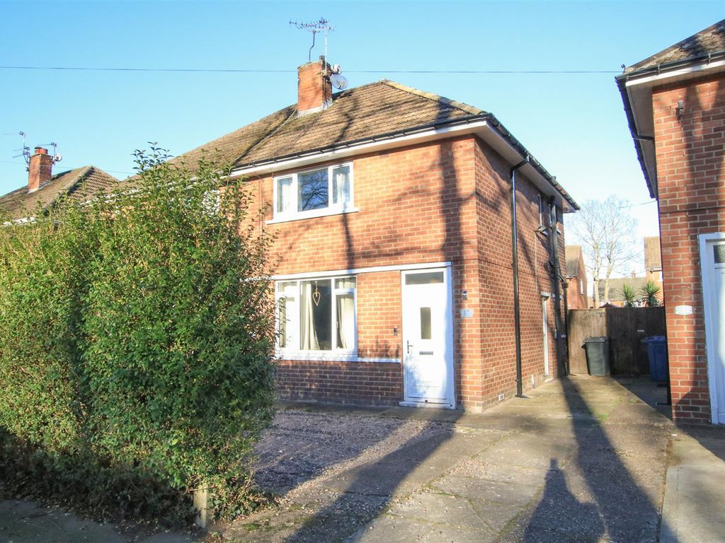 2 bed semidetached house for sale in Almond Road, Cantley, Doncaster