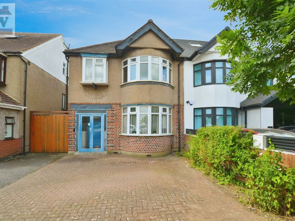 3 bed semidetached house for sale in Syon Lane, Isleworth TW7, £