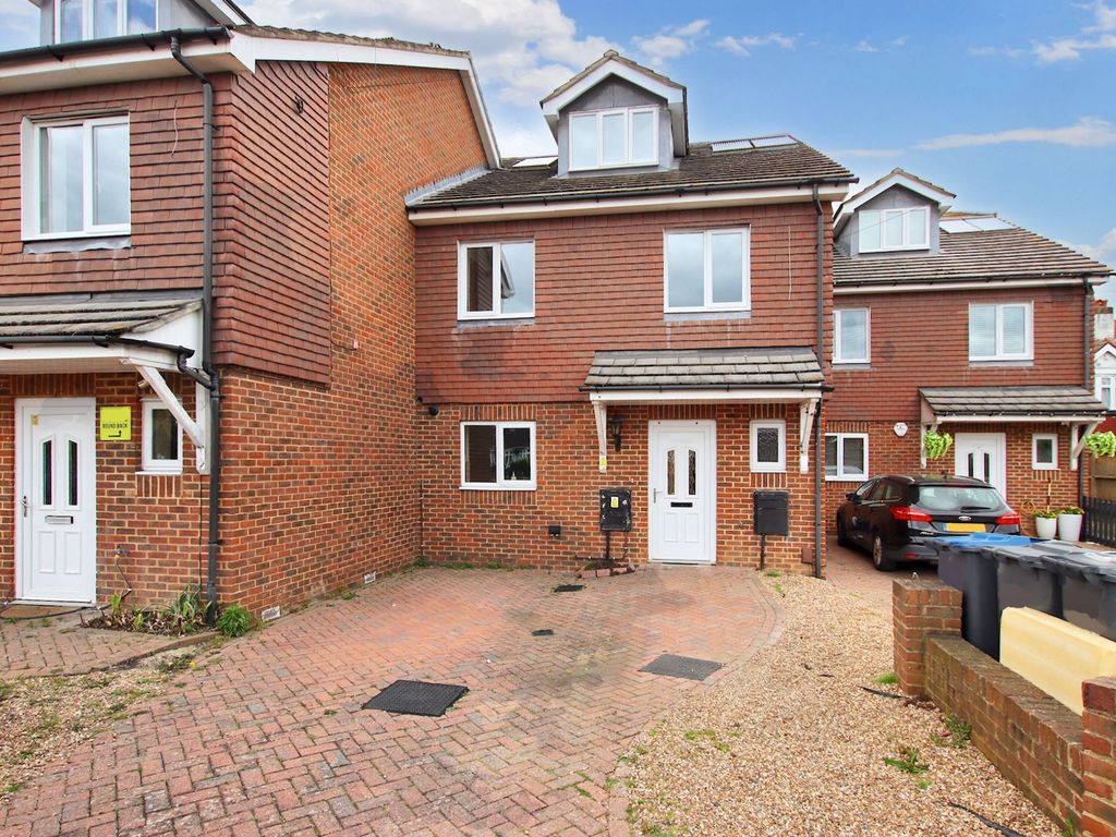 4 bed terraced house for sale in The Glade, Croydon CR0, £535,000 Zoopla