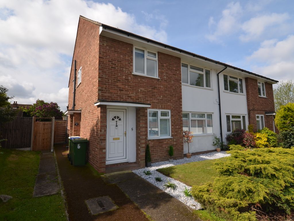 2 bed to rent in Esher Close, Bexley DA5, £1,550 pcm Zoopla