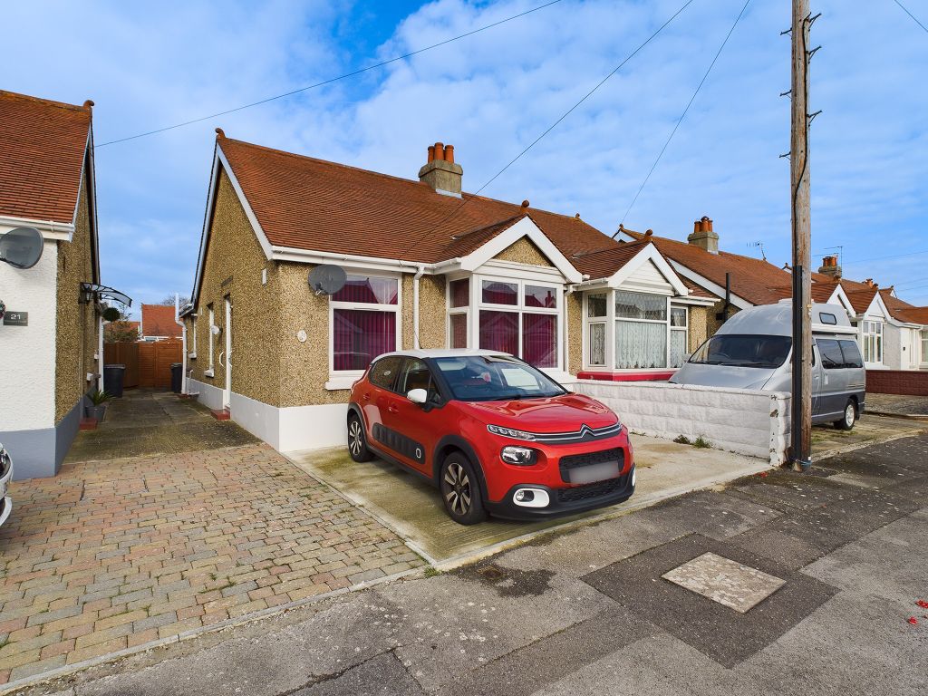 3 bed bungalow for sale in Malvern Road, Gosport PO12, £250,000 Zoopla