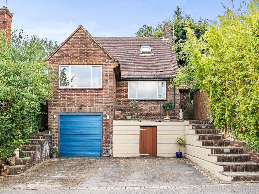 3 bed detached house for sale in Guildford, Surrey GU2, £600,000 Zoopla