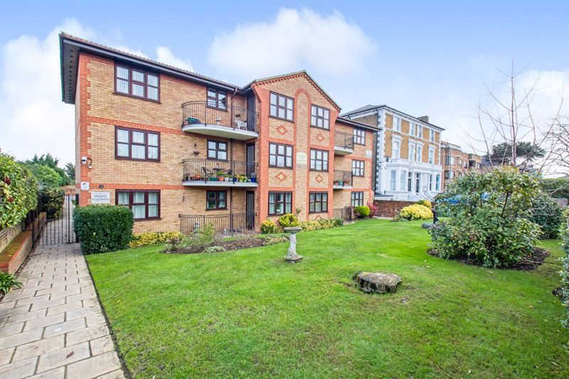 2 bed flat for sale in Whitehaven Court, Bexleyheath DA6 Zoopla