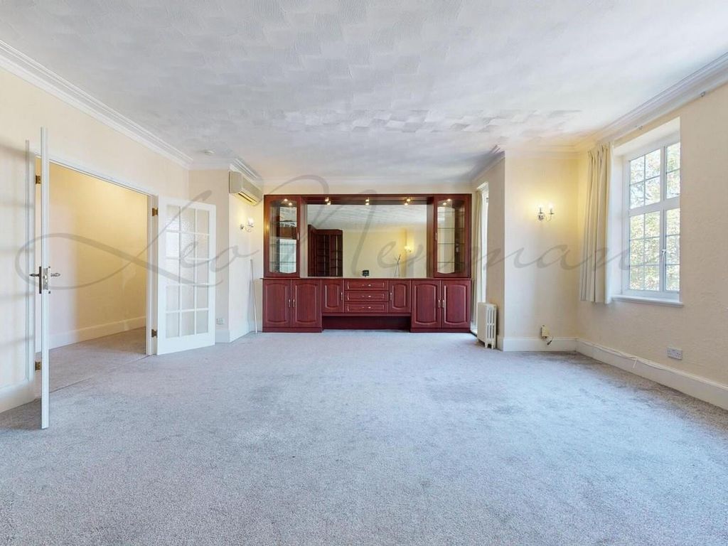 3 bed flat to rent in North End Road, Golders Green NW11, £2,500 pcm Zoopla