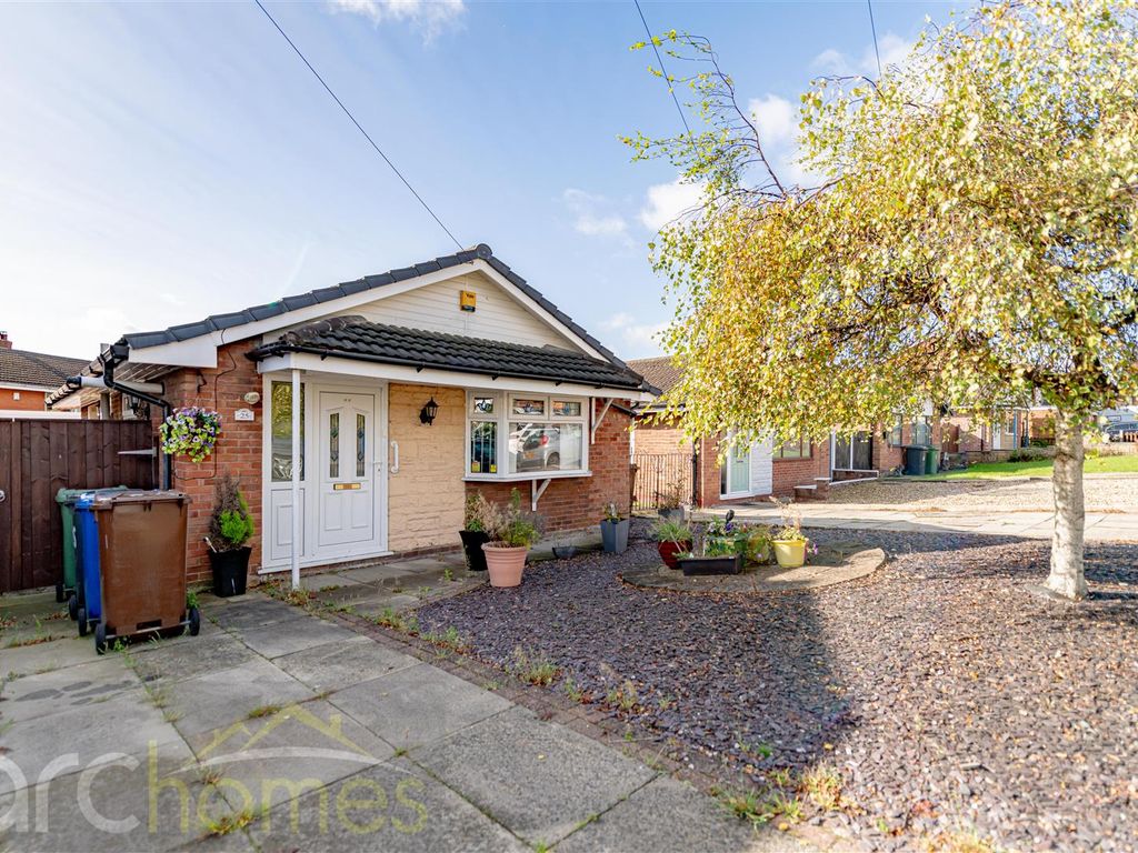 2 bed detached bungalow for sale in Colwyn Drive, Hindley Green, Wigan