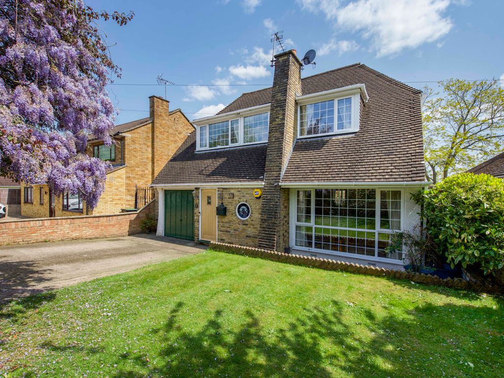 4 bed detached house for sale in Nightingale Way, Denham, Uxbridge UB9