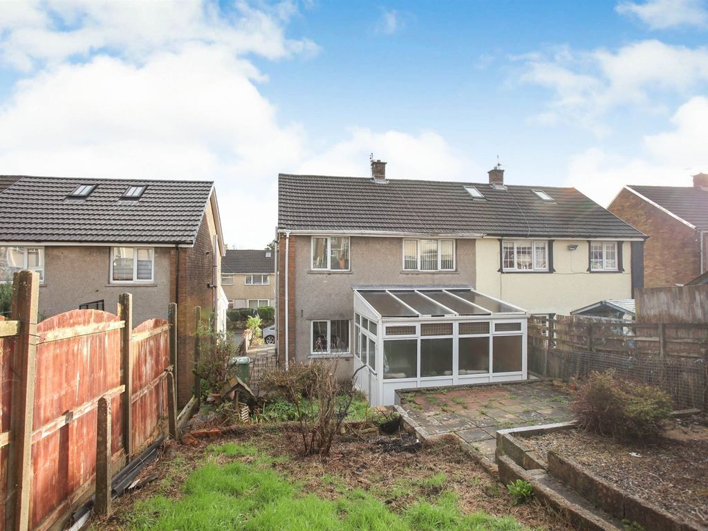 3 bed semidetached house for sale in Woodland Road, Beddau, Pontypridd
