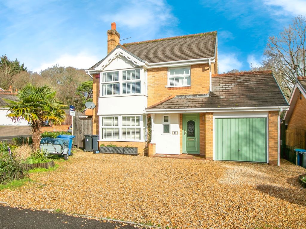 4 bed detached house for sale in Twin Oaks Close, Broadstone BH18, £