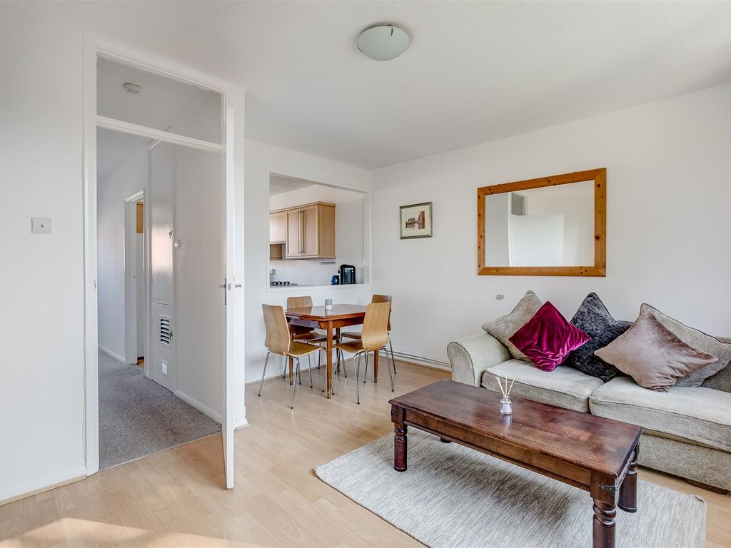 2 bed for sale in Melrose Road, London SW18, £425,000 Zoopla