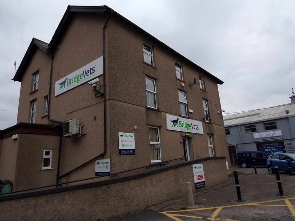 1 bed flat to rent in Commercial Street, Pontllanfraith, Blackwood NP12