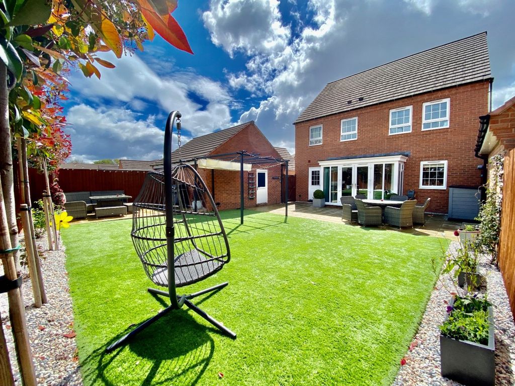 4 bed detached house for sale in Forest House Lane, Leicester Forest