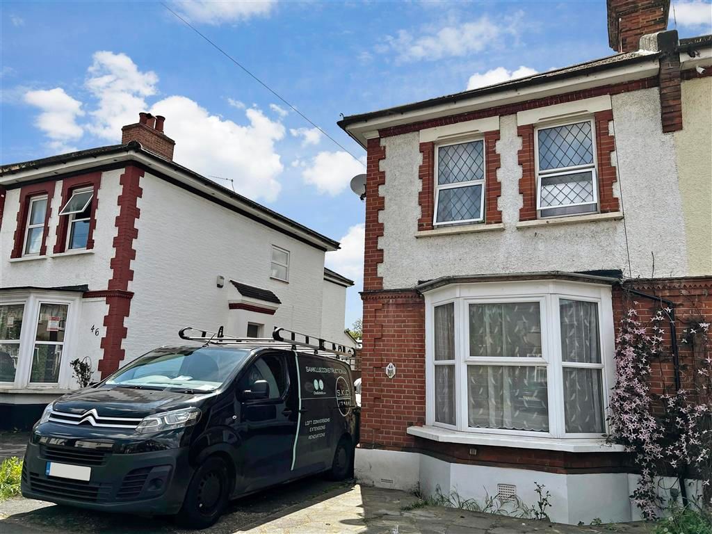 3 bed semidetached house for sale in Oakhill Road, Sutton, Surrey SM1