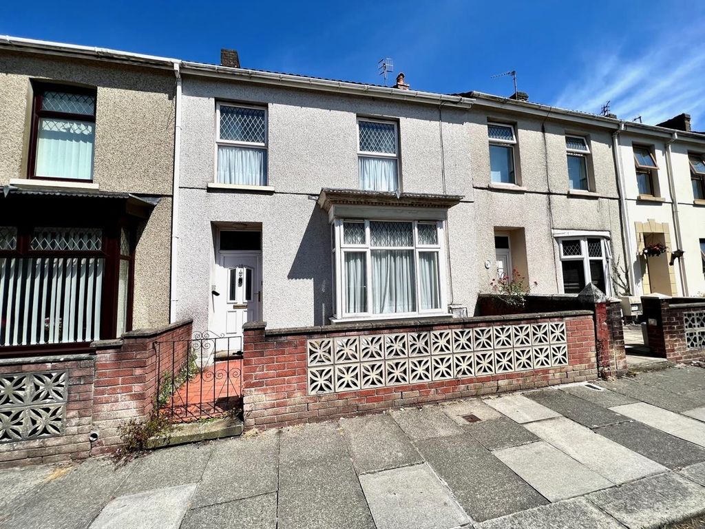 3 bed terraced house for sale in Albert Street, Llanelli SA15 Zoopla