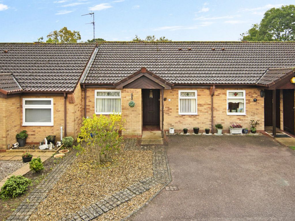 2 bed bungalow for sale in Minehead Close, Corby NN18, £185,000 Zoopla
