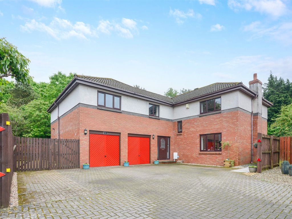 7 bed detached house for sale in Glentress Gardens, Markinch