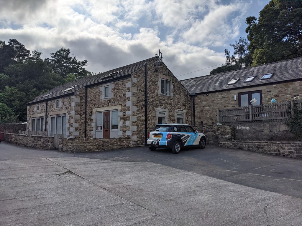 3 bed detached house to rent in Carla Beck Lane, Carleton, Skipton