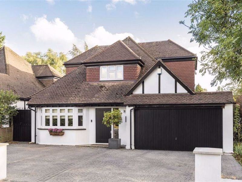4 bed detached house for sale in Whitehall Road, Woodford Green IG8, £