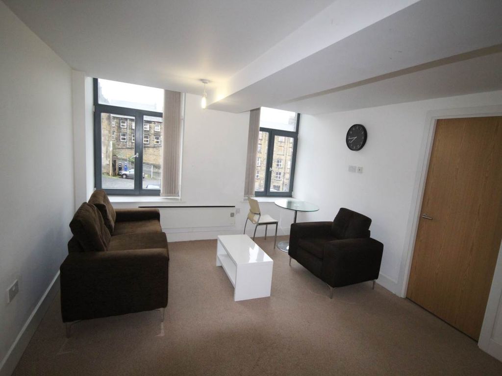 2 bed flat to rent in Woolston Warehouse, Grattan Road, Bradford BD1, £825 pcm Zoopla
