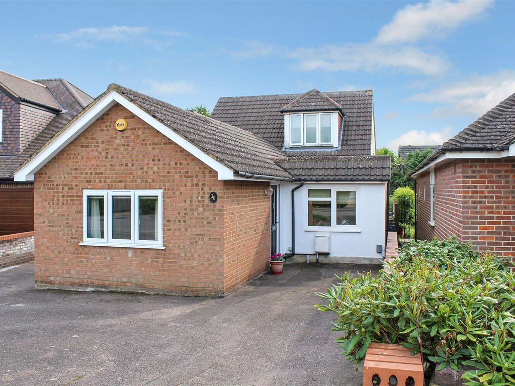 4 bed property for sale in The Uplands, Bricket Wood, St. Albans AL2