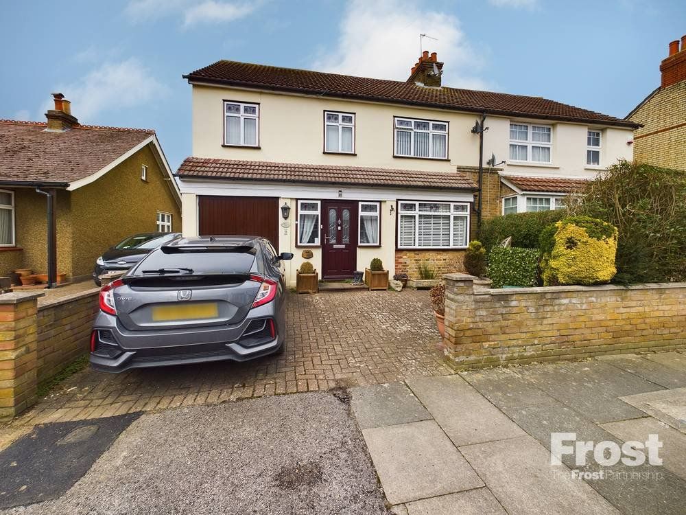 4 bed semidetached house for sale in Stanley Road, Ashford, Surrey