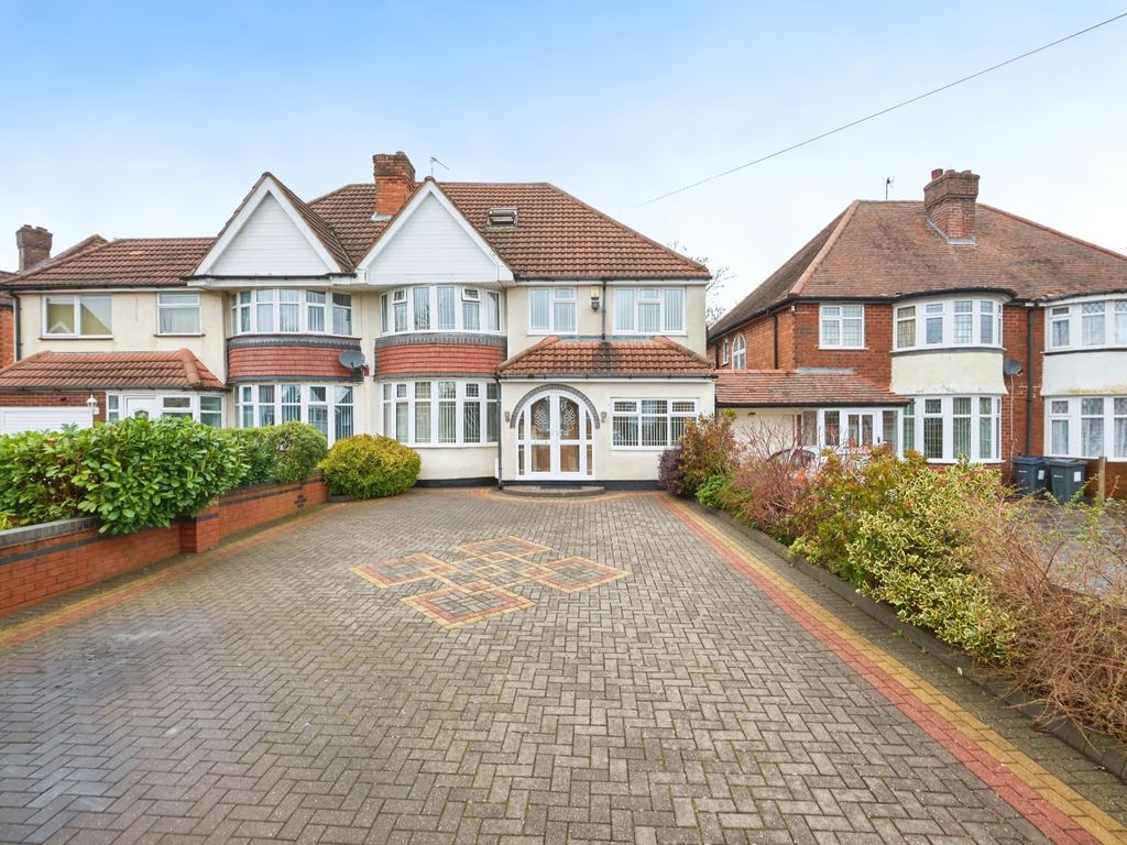 7 bed semidetached house for sale in Heathmere Avenue, Birmingham