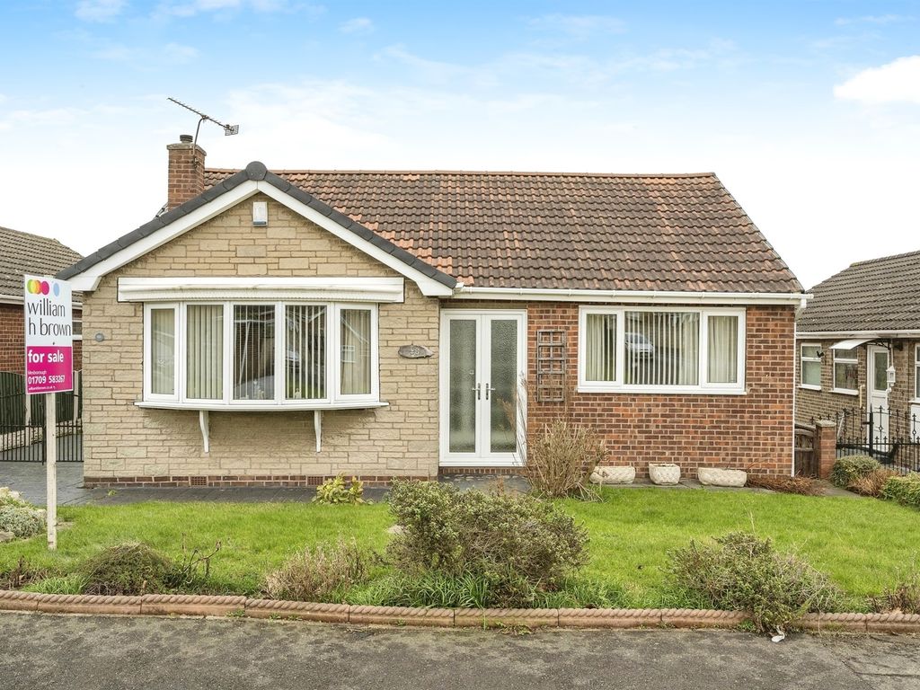 3 bed detached bungalow for sale in Harlington Road, Mexborough S64, £