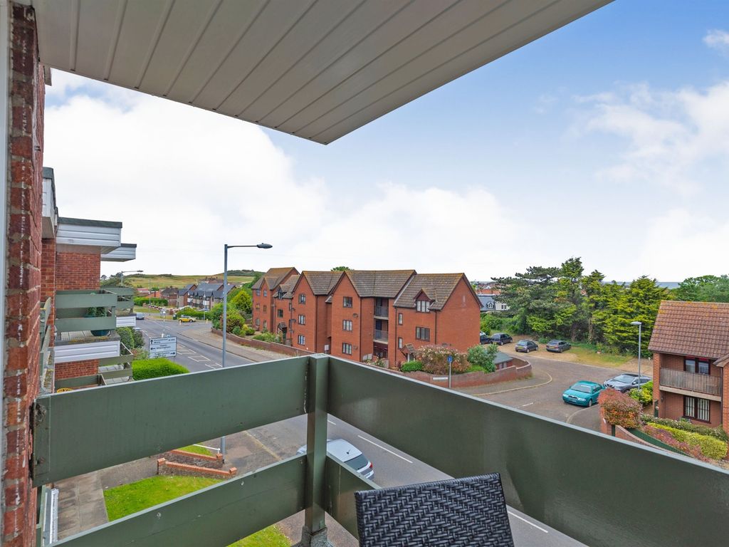 2 bed flat for sale in Cromer Road, Beeston Regis, Sheringham NR26 Zoopla