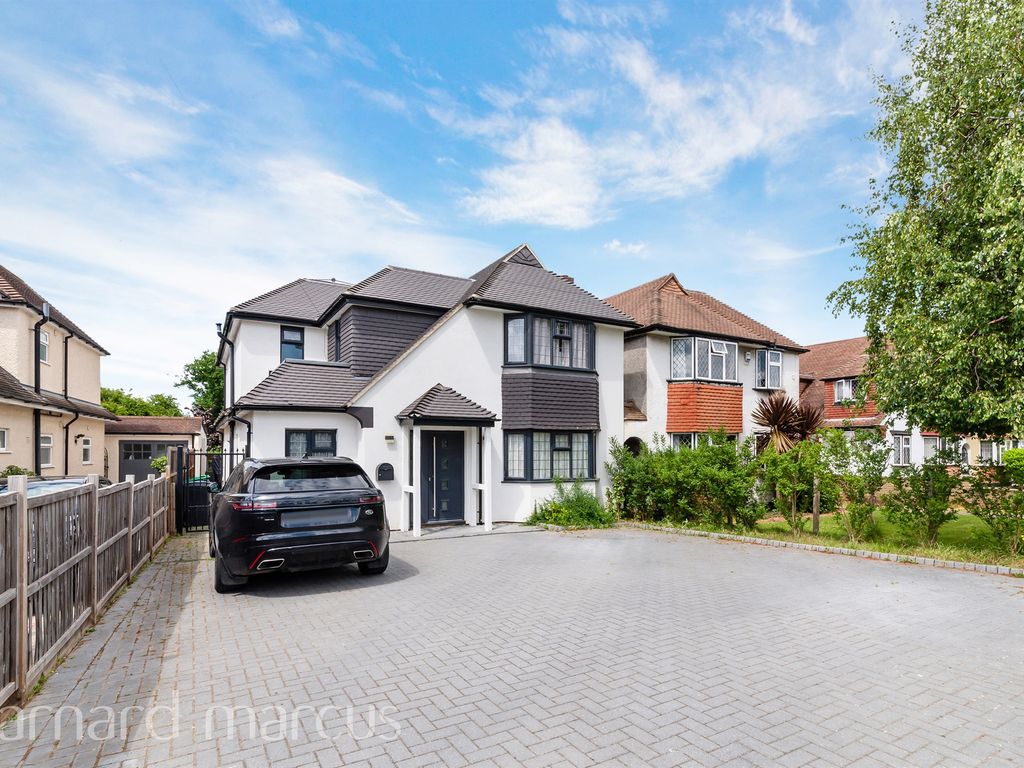 5 bed linkdetached house for sale in Motspur Park, New Malden KT3 Zoopla