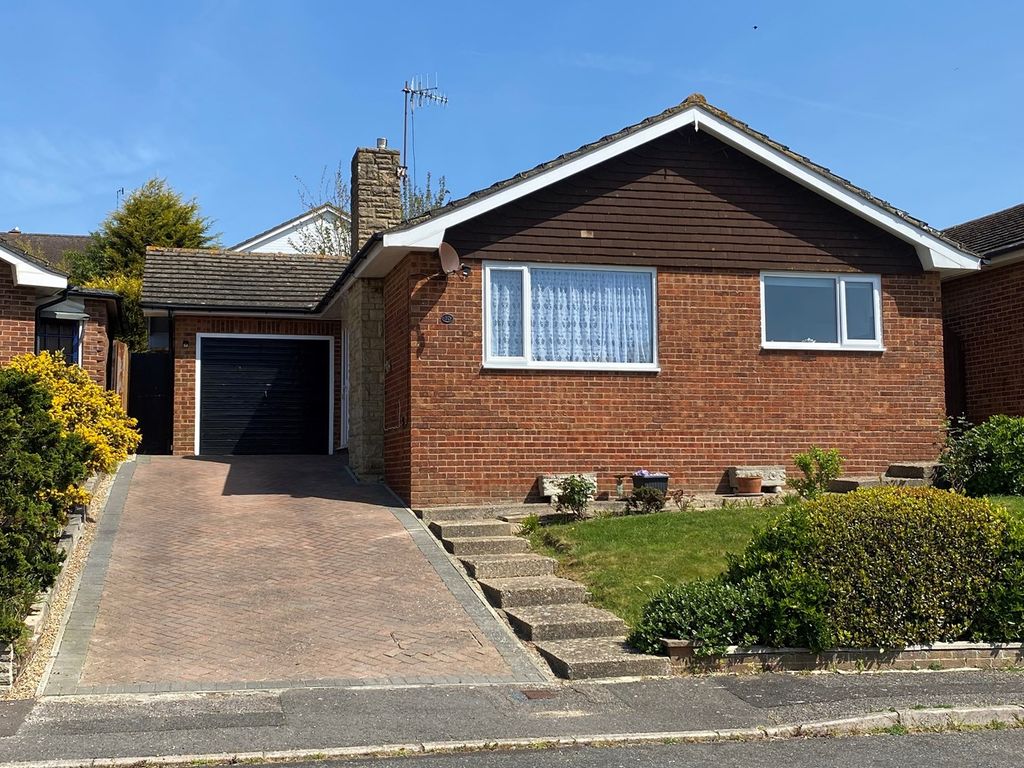 2 bed bungalow for sale in Silva Close, BexhillOnSea TN40 Zoopla