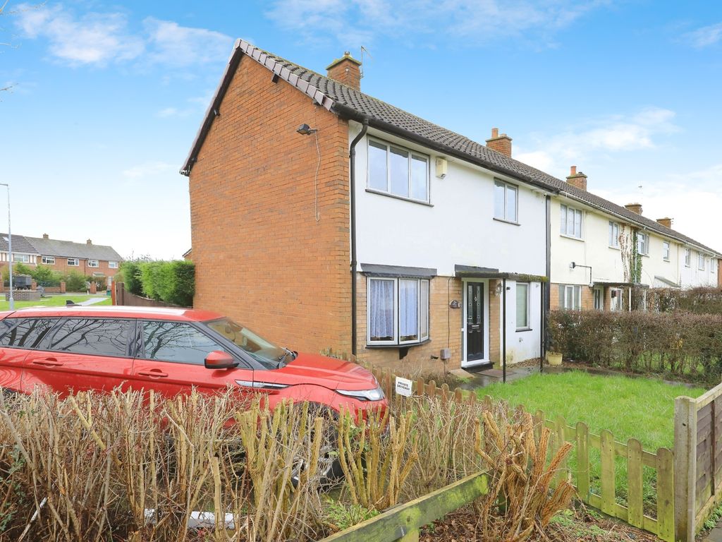 2 bed end terrace house for sale in Hilton Road, Featherstone