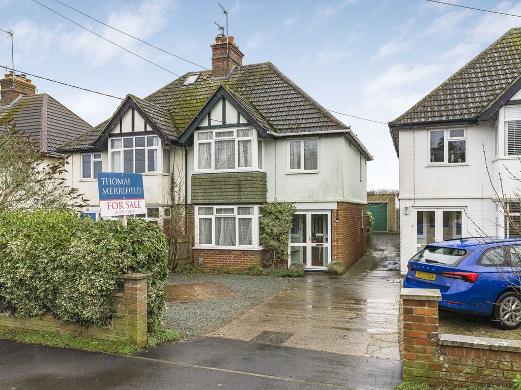 3 bed semidetached house for sale in Papist Way, Cholsey OX10, £