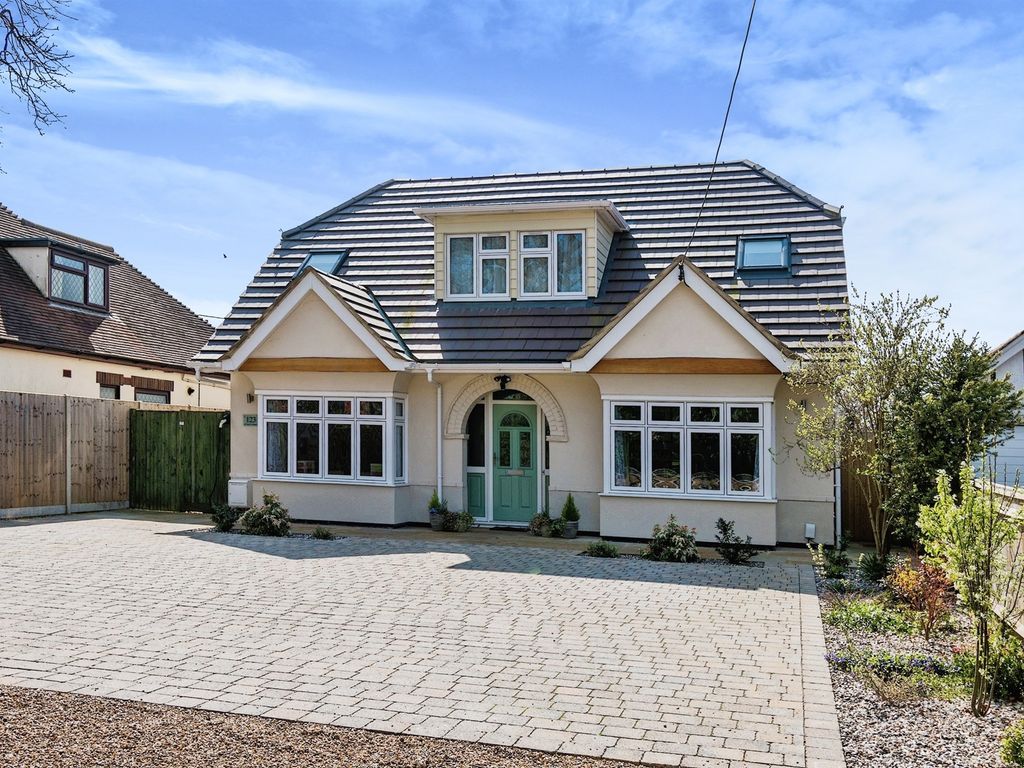 4 bed detached bungalow for sale in Botley Road, Romsey SO51 Zoopla