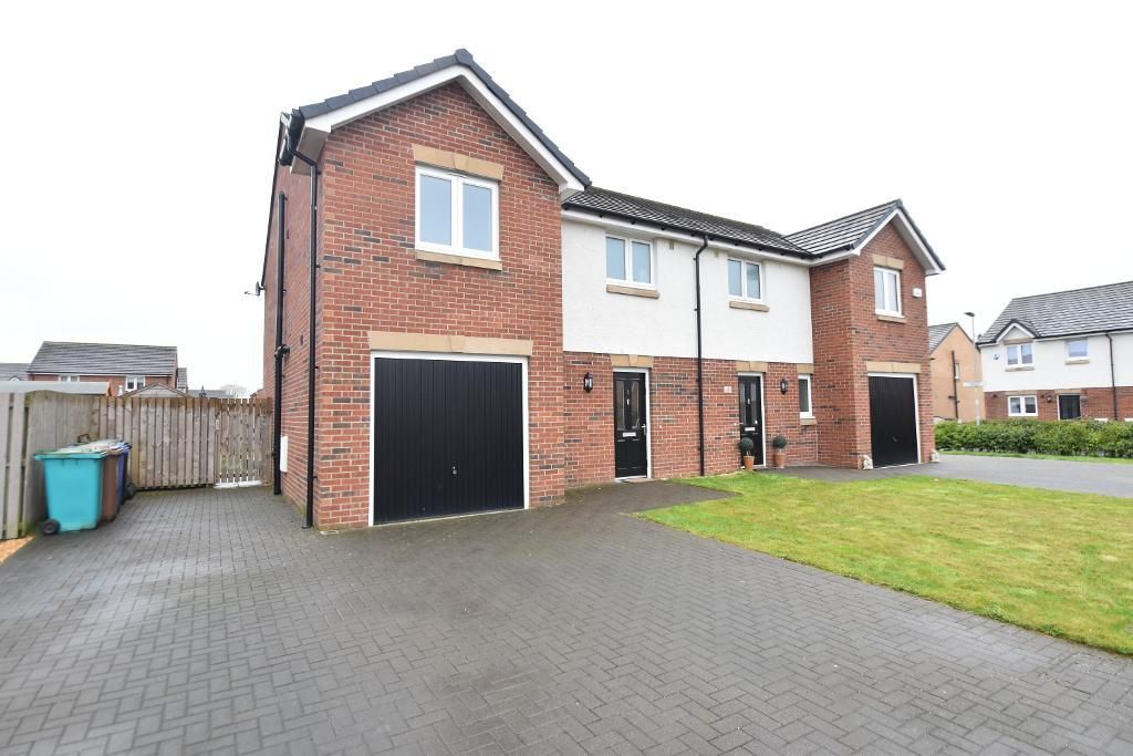 3 bed semidetached house for sale in Lindores Drive, Stepps, Glasgow