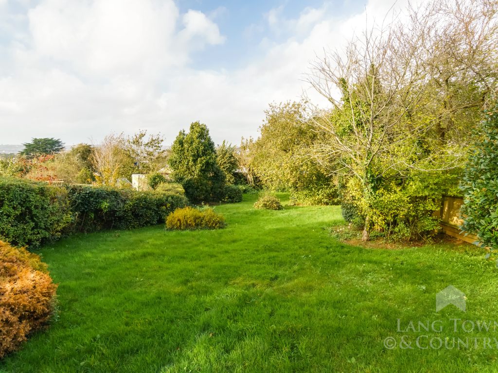 5 bed detached house for sale in Furzehatt Road, Plymstock, Plymouth