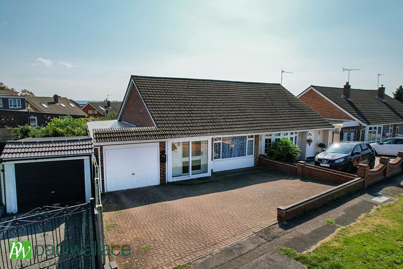 2 bed bungalow for sale in Sicklefield Close, Cheshunt, Waltham Cross