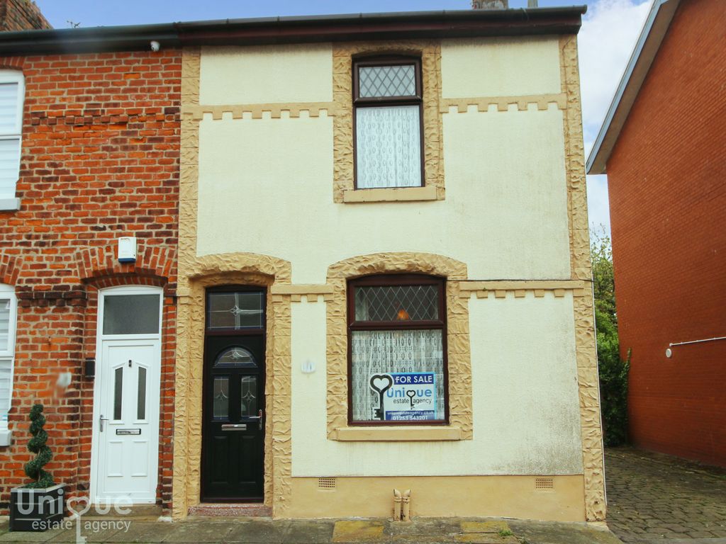 2 bed terraced house for sale in North Street, Fleetwood FY7 Zoopla