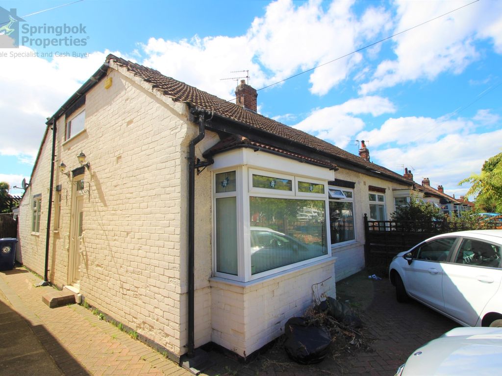 2 bed semidetached bungalow for sale in Laburnum Road, Redcar
